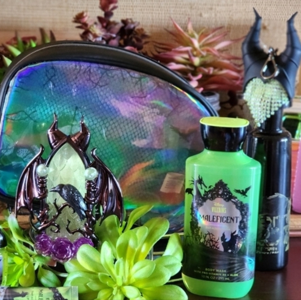 Disney X Bath & Body Works Maleficent Collection Holographic Bag - Picture 7 of 8